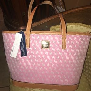 Dooney & Bourke Handbag
